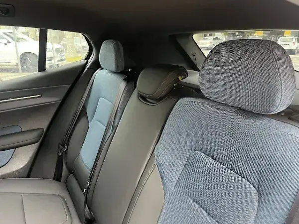 Volvo EX30 - Imagem 10