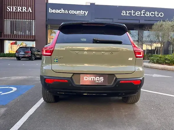 Volvo XC40 Recharge - Imagem 4