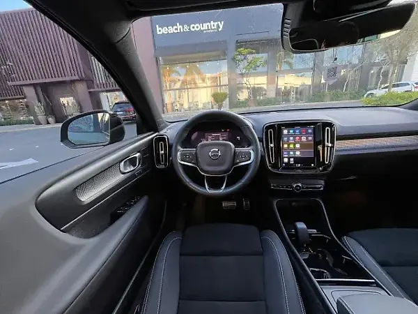 Volvo XC40 Recharge - Imagem 11