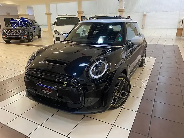 Mini Cooper SE - Imagem 1