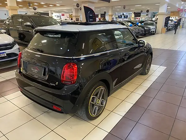 Mini Cooper SE - Imagem 4