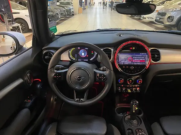 Mini Cooper SE - Imagem 8