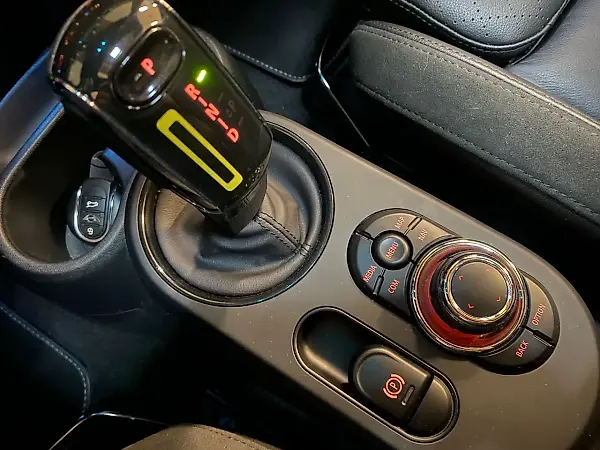 Mini Cooper SE - Imagem 11