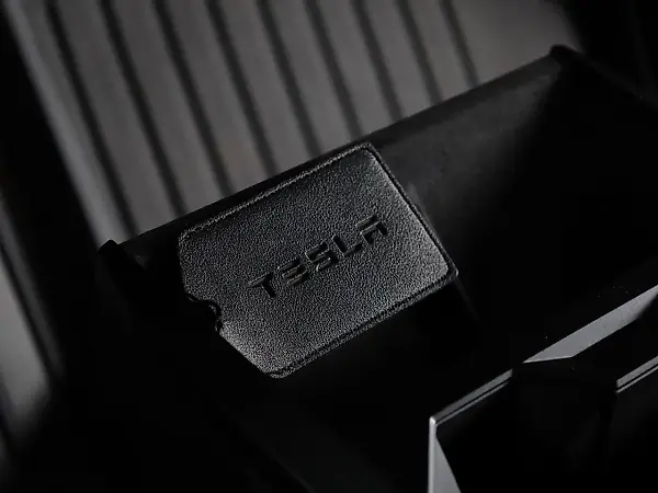 Tesla Cybertruck - Imagem 17