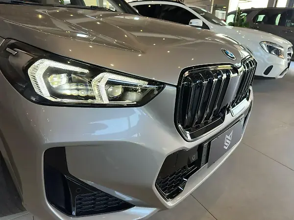 BMW IX1 - Imagem 7