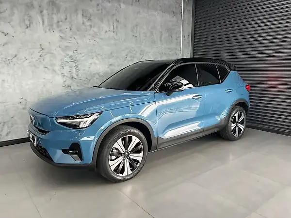 Volvo XC40 Recharge - Imagem 1