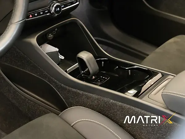 Volvo C40 Recharge - Imagem 13
