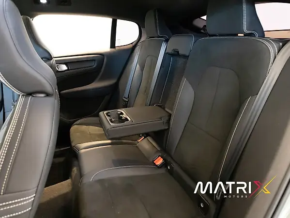 Volvo C40 Recharge - Imagem 18