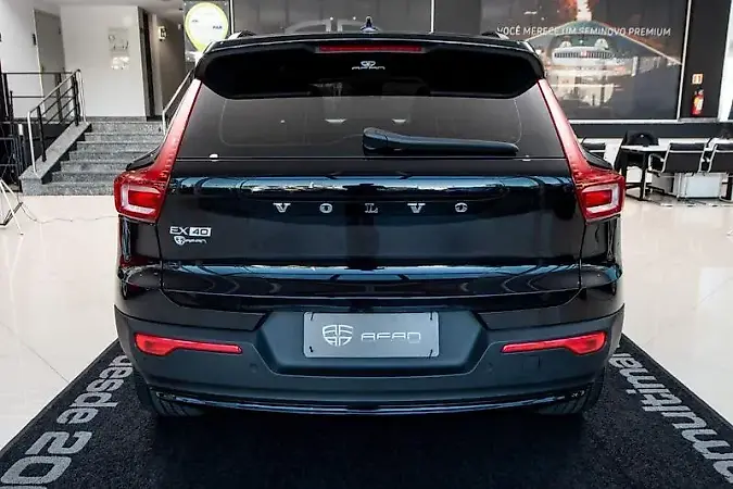 Volvo XC40 Recharge - Imagem 5