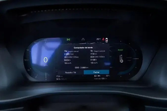 Volvo XC40 Recharge - Imagem 8