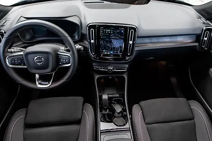 Volvo XC40 Recharge - Imagem 9