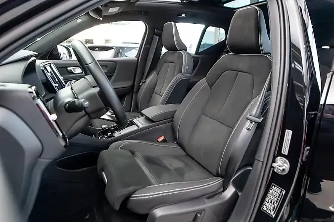 Volvo XC40 Recharge - Imagem 13