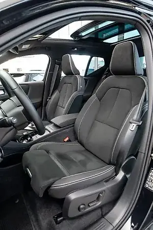 Volvo XC40 Recharge - Imagem 12