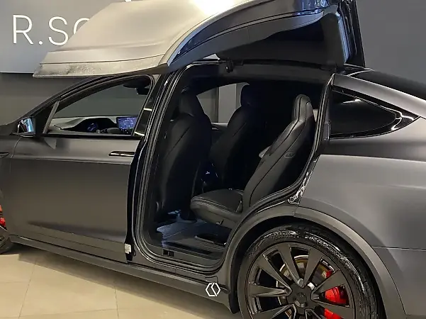 Tesla Model X - Imagem 7