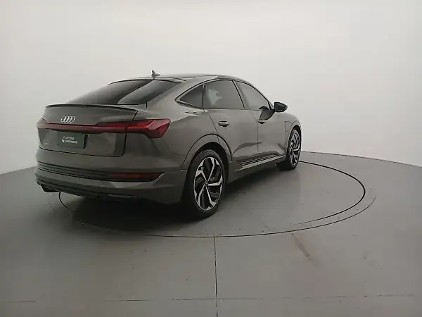 Audi E-tron - Imagem 4