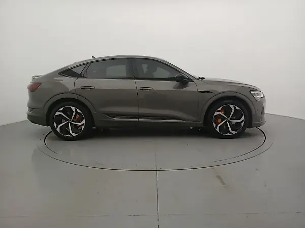 Audi E-tron - Imagem 8