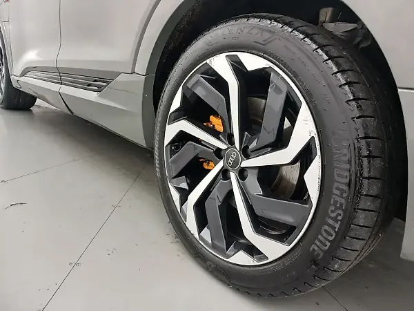 Audi E-tron - Imagem 12