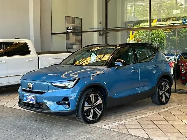 Volvo XC40 Recharge - Imagem 4