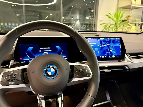 BMW IX2 - Imagem 8