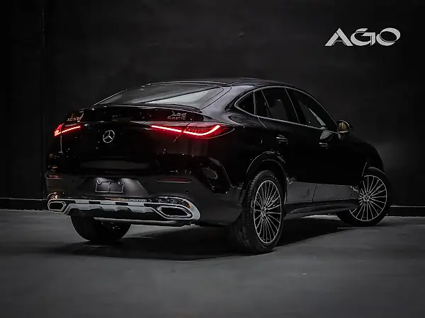 Mercedes Glc 300e - Imagem 8