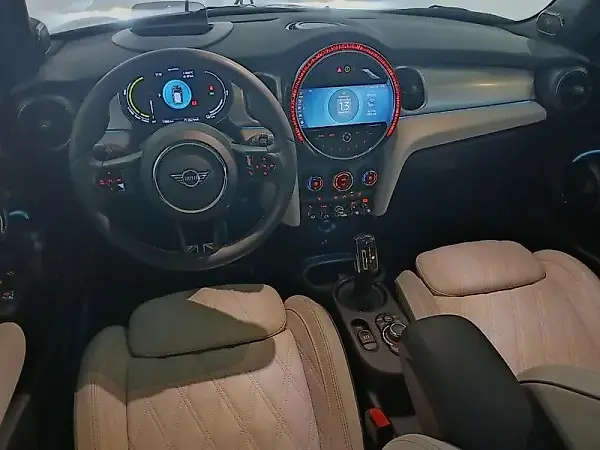 Mini Cooper SE - Imagem 11