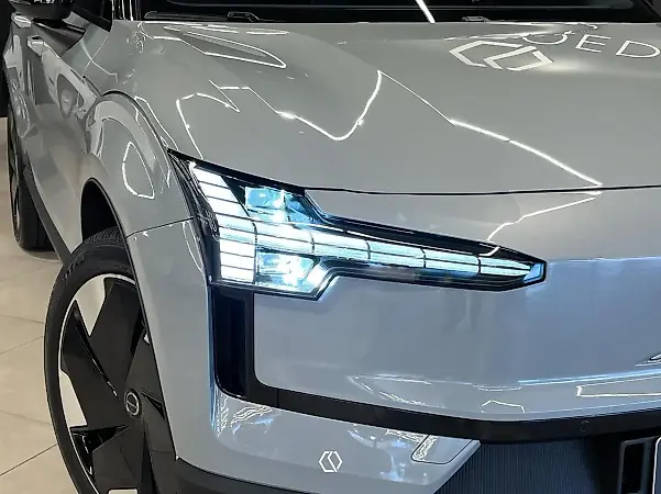 Volvo EX30 - Imagem 4