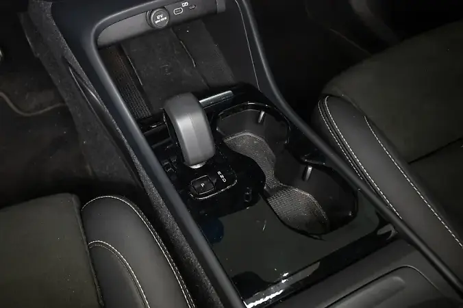 Volvo XC40 Recharge - Imagem 17