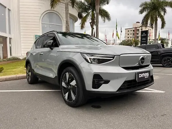 Volvo XC40 Recharge - Imagem 7