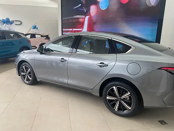 BYD King - Imagem 7