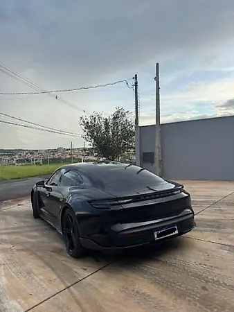 Porsche Taycan - Imagem 2