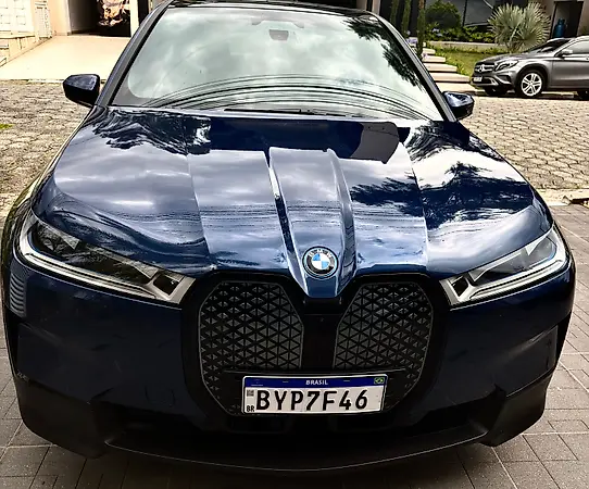 BMW Ix - Imagem 1