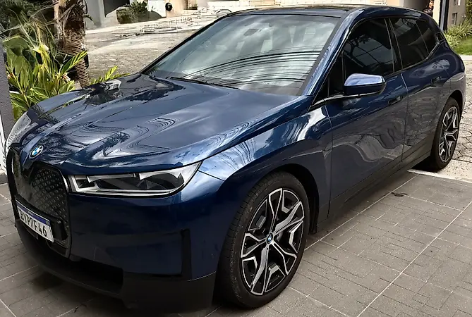 BMW Ix - Imagem 3