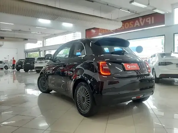 Fiat 500e - Imagem 14