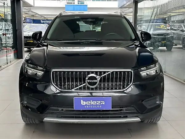 Volvo XC40 Recharge - Imagem 1