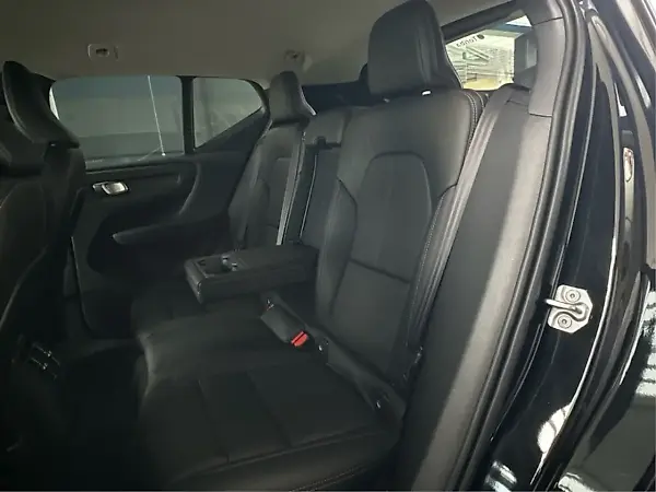 Volvo XC40 Recharge - Imagem 9