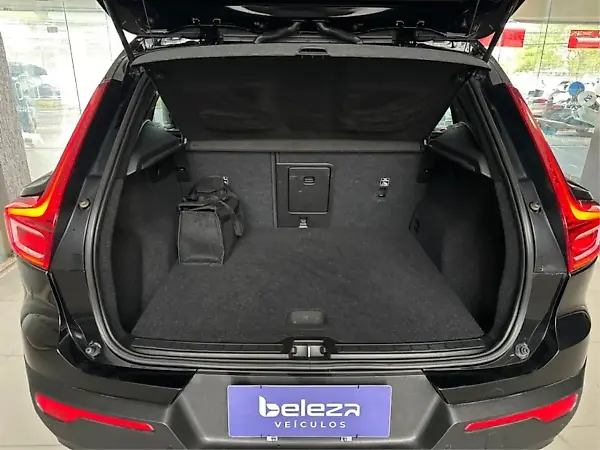 Volvo XC40 Recharge - Imagem 20