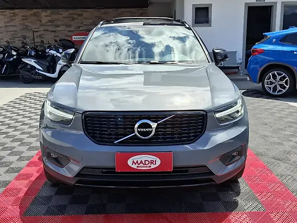 Volvo XC40 Recharge - Imagem 3
