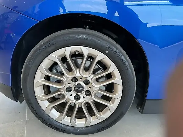 Mini Cooper SE - Imagem 11