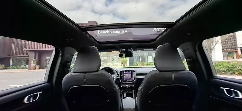 Volvo XC40 Recharge - Imagem 13