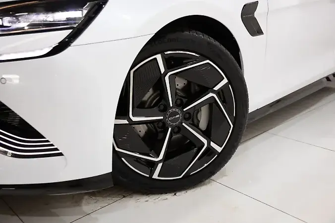 BYD Seal - Imagem 2