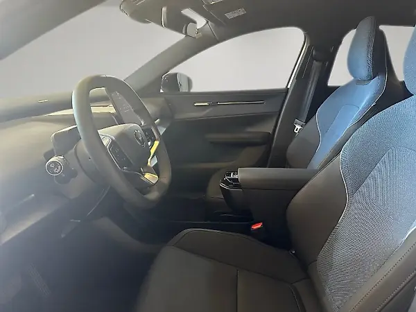 Volvo EX30 - Imagem 7