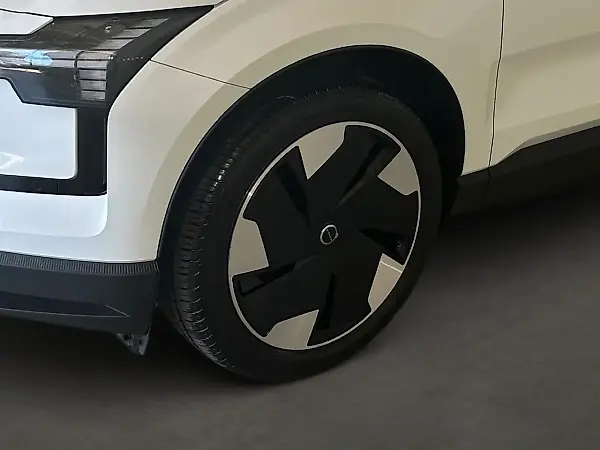 Volvo EX30 - Imagem 12