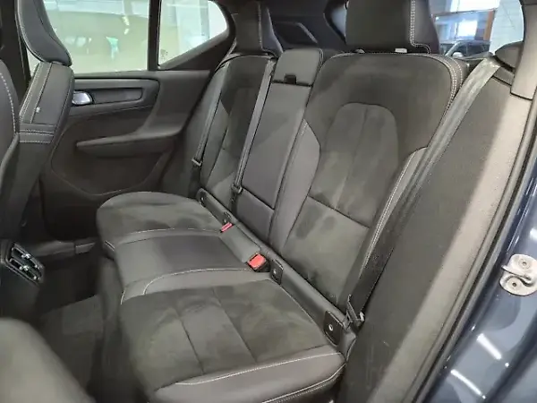 Volvo XC40 Recharge - Imagem 18