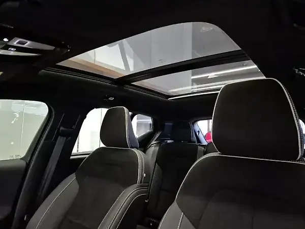 Volvo XC40 Recharge - Imagem 16