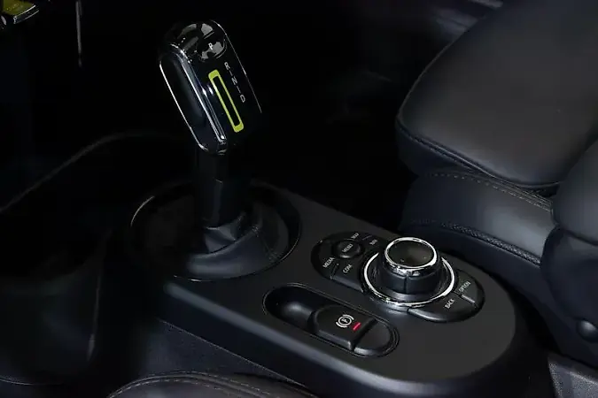 Mini Cooper SE - Imagem 6