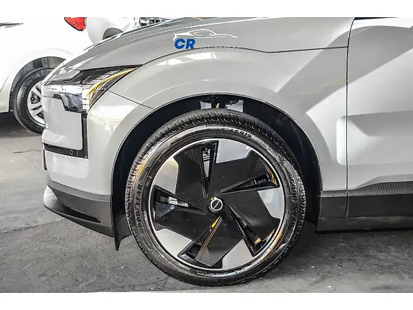 Volvo EX30 - Imagem 18