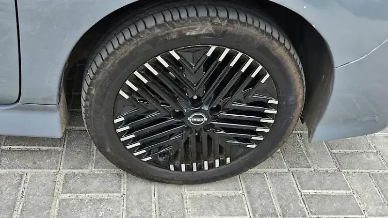 Nissan Leaf - Imagem 17