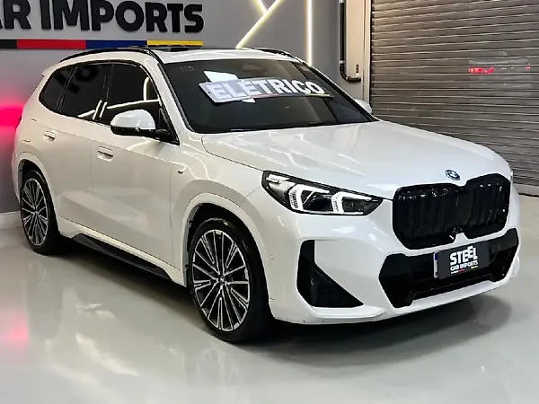 BMW IX1 - Imagem 2