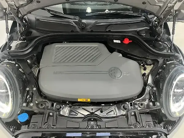 Mini Cooper SE - Imagem 17