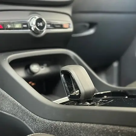 Volvo XC40 Recharge - Imagem 6
